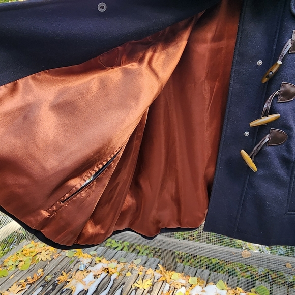 Gorgeous Navy Coat - Picture 4 of 9